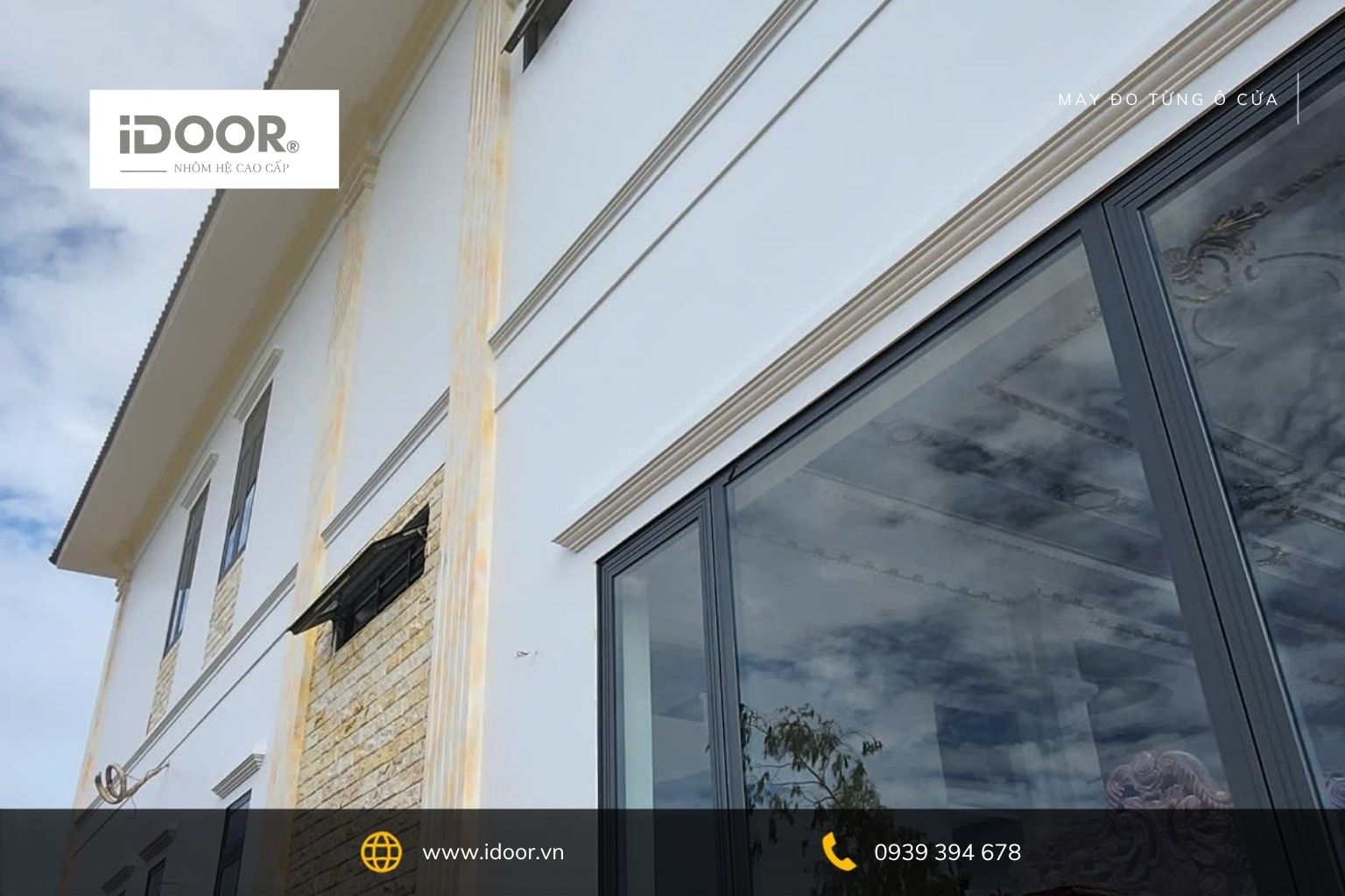 Cửa sổ kính khổ lớn kết hợp cánh mở, tăng ánh sáng tự nhiên cho không gian